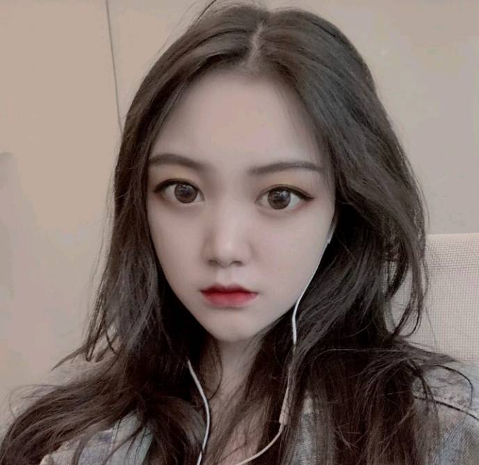 大胸屁股翘的妹妹，后入超棒gj